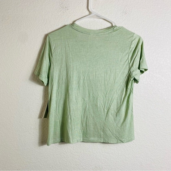Tresics Short Sleeve Cropped  Light Green Top  NWT Size: Small - Picture 2 of 7